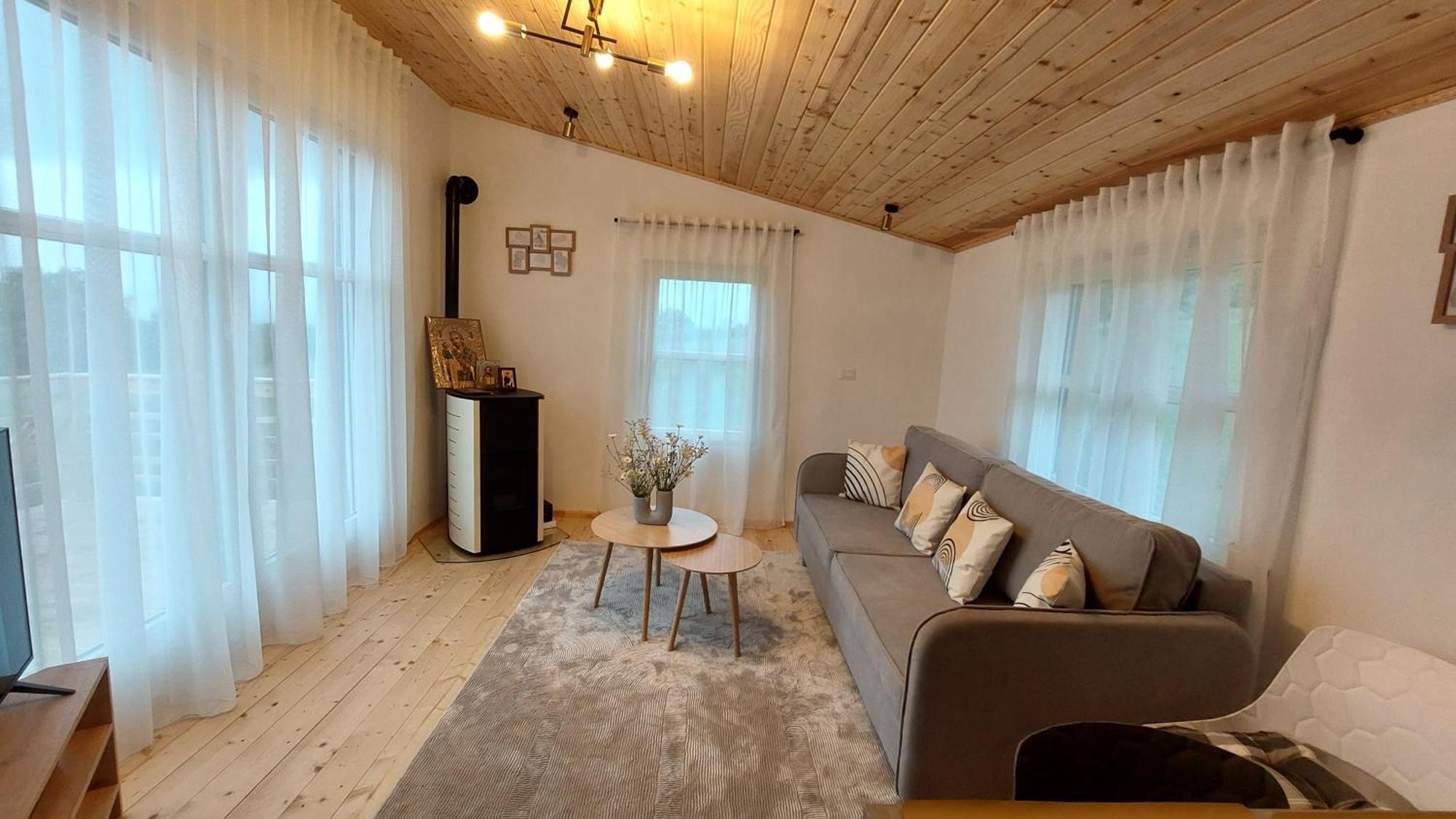 Tiny Moldovibe Chalet Filioara